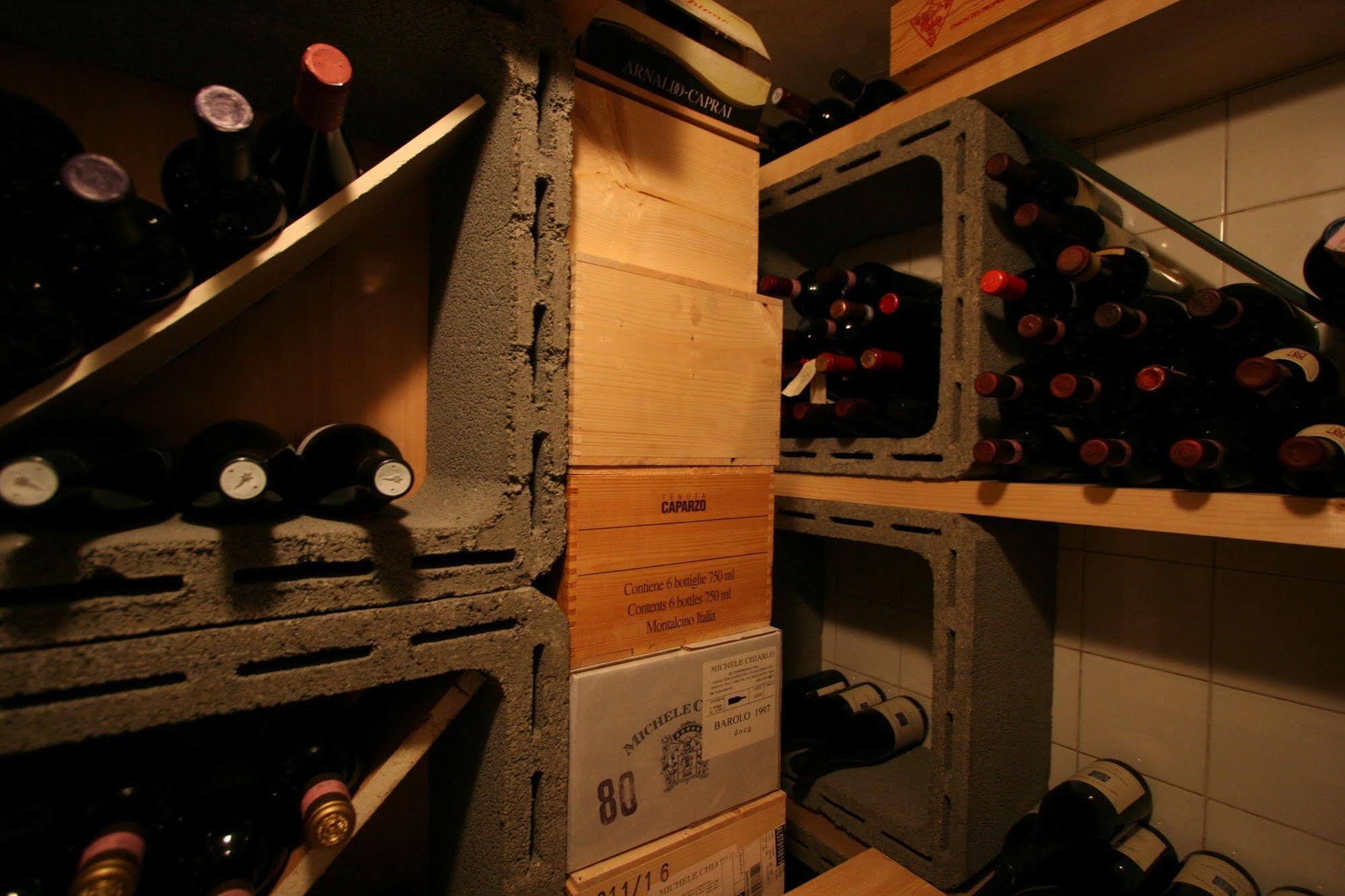 艾尔伯格阿德里安娜酒店 塞勒里古 外观 照片